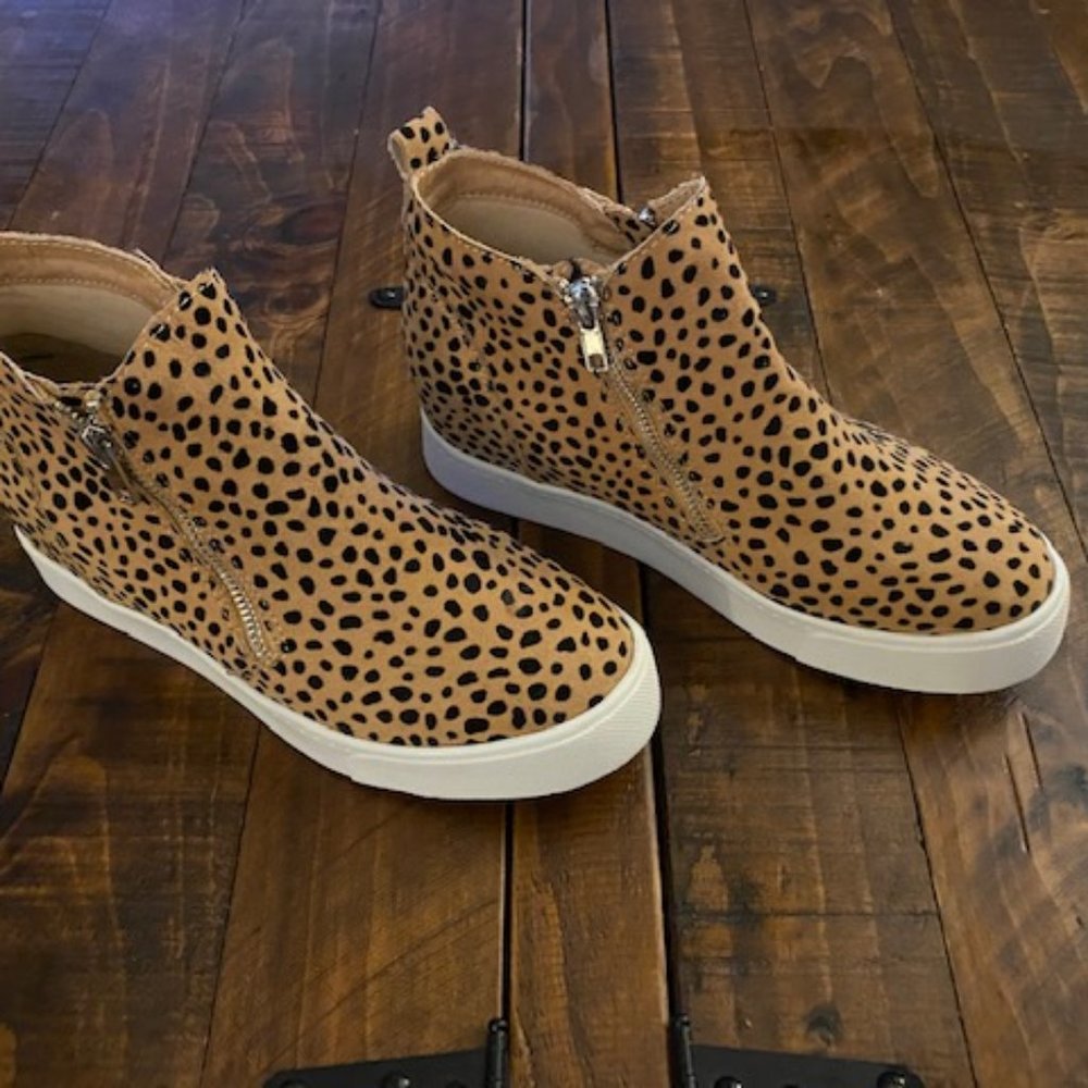 Soda-WedgeSneakers-Animal Print-Sz8